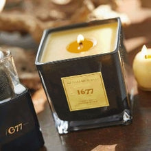 Load image into Gallery viewer, Gentlemen 1677 Candle