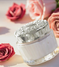 Load image into Gallery viewer, Premiere Iconic Body Cream Jar