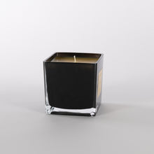 Load image into Gallery viewer, Gentlemen 1677 Candle