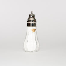 Load image into Gallery viewer, Royal Extract Iconic Dusting Silk Powder Shaker