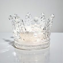 Load image into Gallery viewer, Premiere Pearl Crown Candle