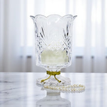 Load image into Gallery viewer, NEW! Royal Extract Mayfair Crystal Candle
