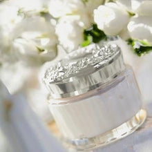Load image into Gallery viewer, Tryst Iconic Body Cream Jar
